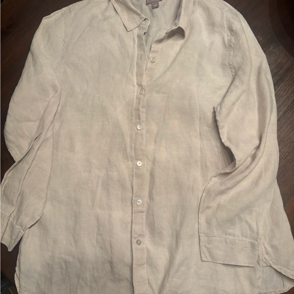 J Jill Linen Button-Up Shirt in Light Beige
